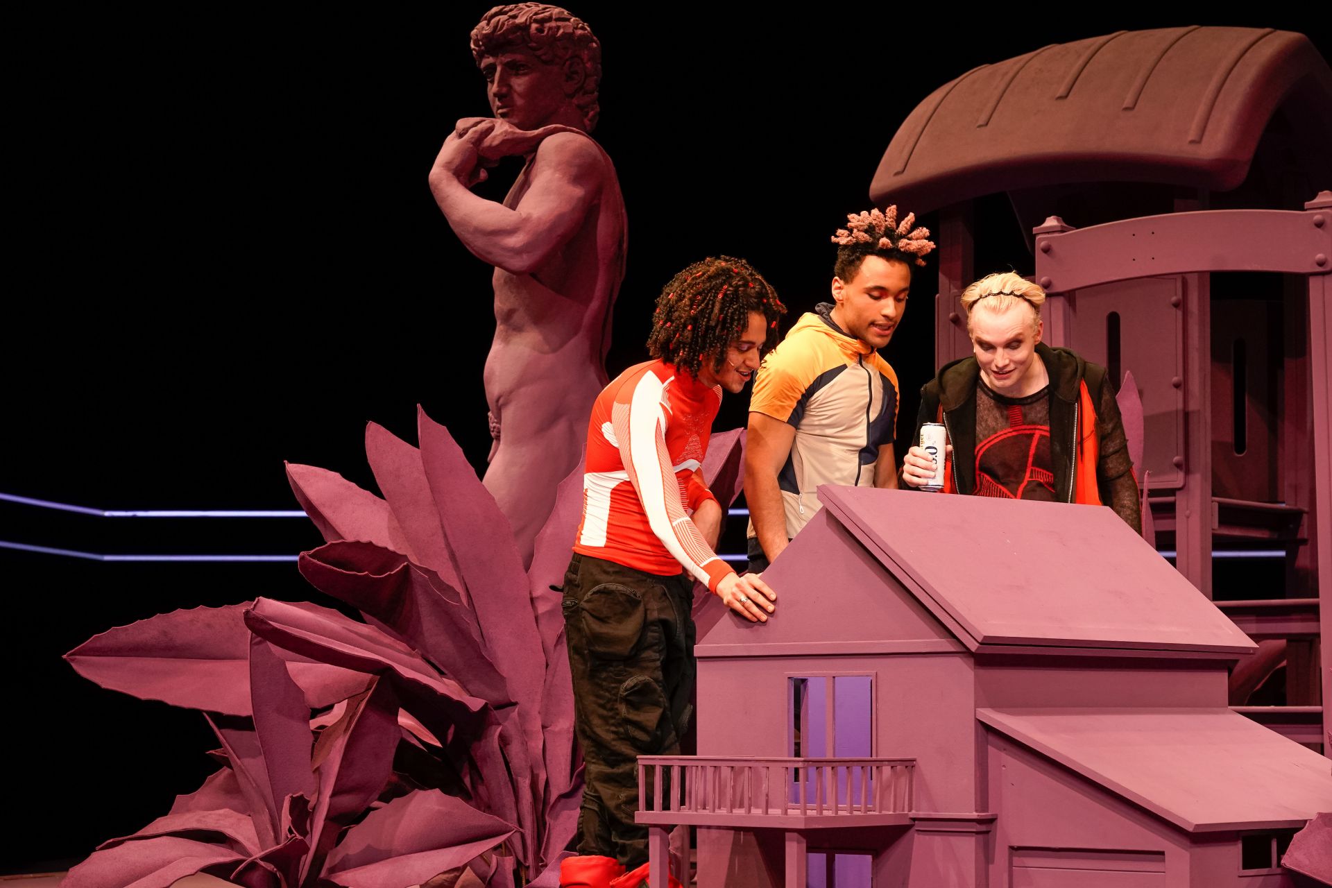 In den Gärten oder Lysistrata 2 Münchner Volkstheater